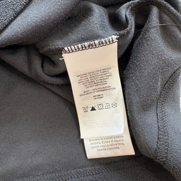 Mountain Hardwear 1/2 Zip Black Pullover Fleece Sweatshirt Size Medium - Picture 5 of 8